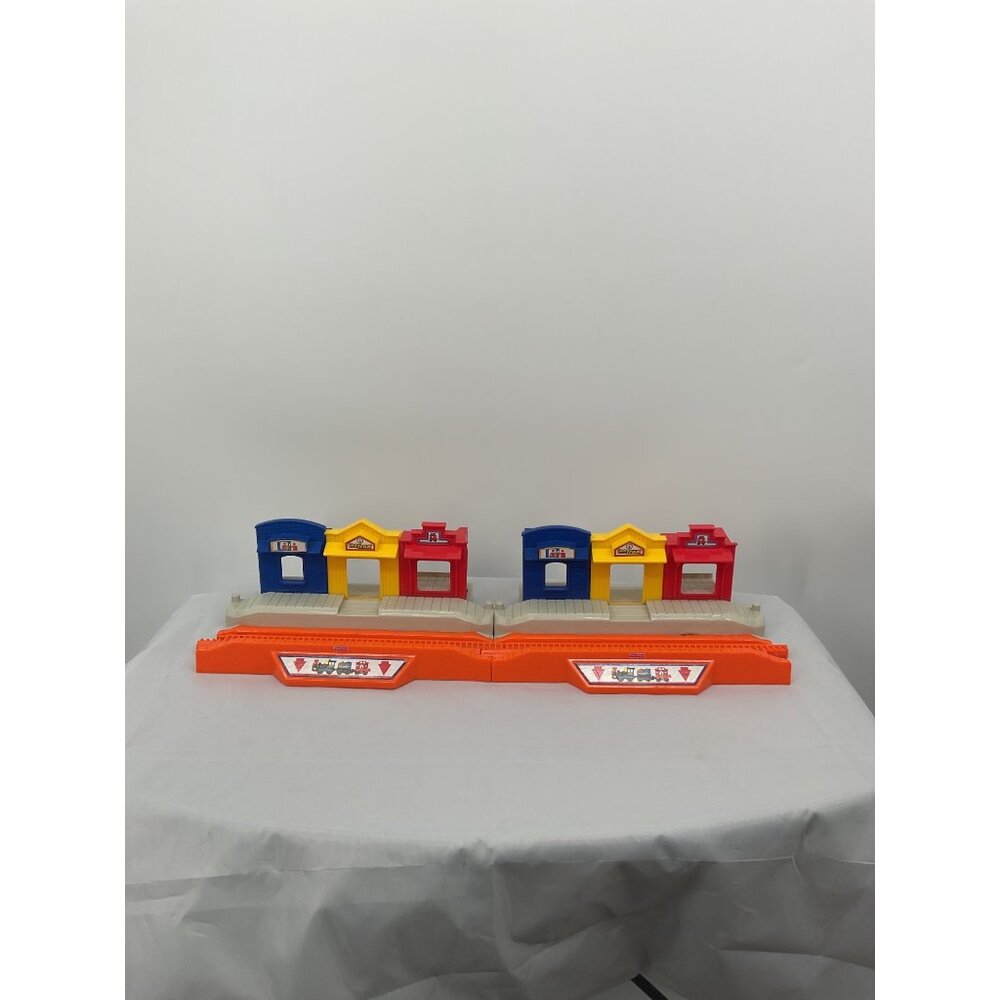 Fisher Price GeoTrax Train Station Playset Timbertown Railway System